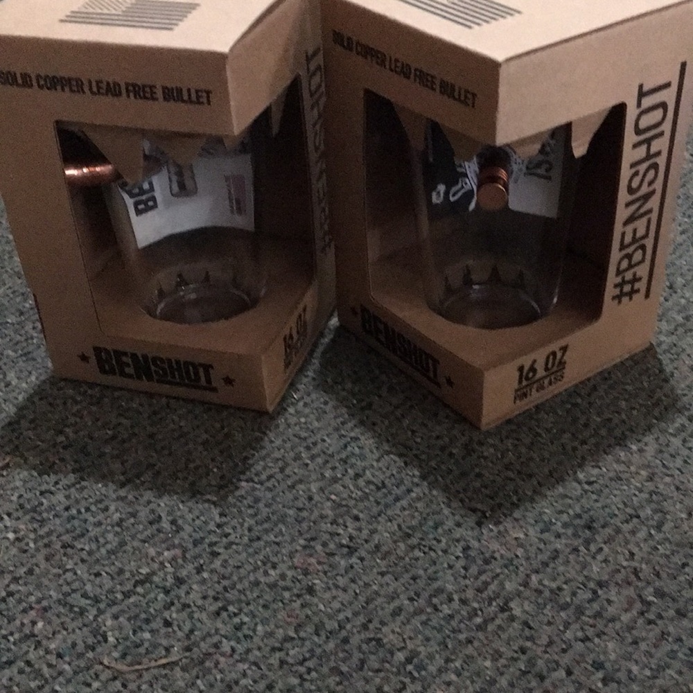 Set of 2 Benshot 16 oz pint glasses
